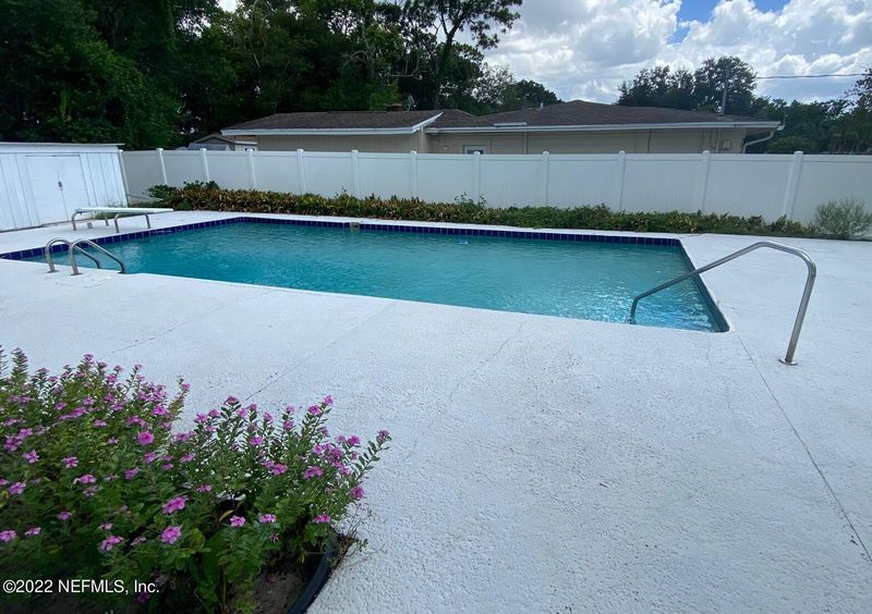 6306 Bayfield Dr, Jacksonville, FL 32277