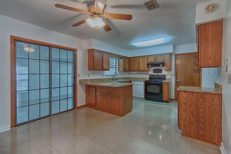 6308 Faulkner Dr, Jacksonville, FL 32244