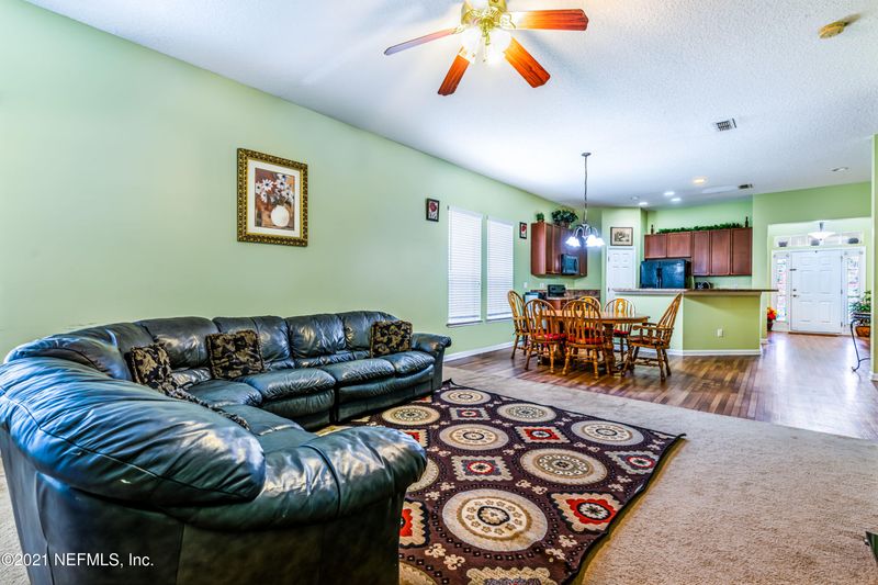 6313 Endelstow Ln, Jacksonville, FL 32258