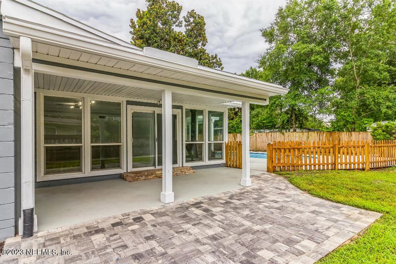 6318 Autlan Dr, Jacksonville, FL 32210