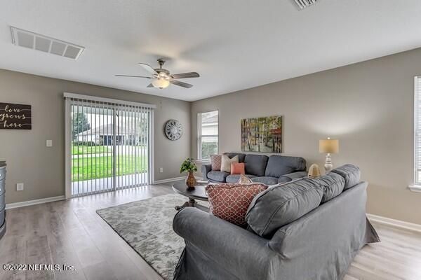 632 Sunny Stroll Dr, Middleburg, FL 32068