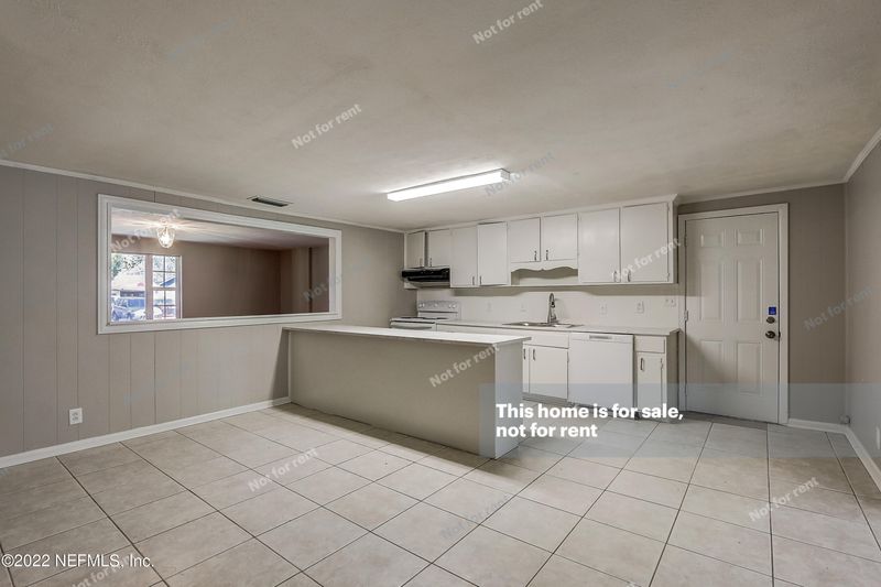 6333 Howe Dr, Jacksonville, FL 32208