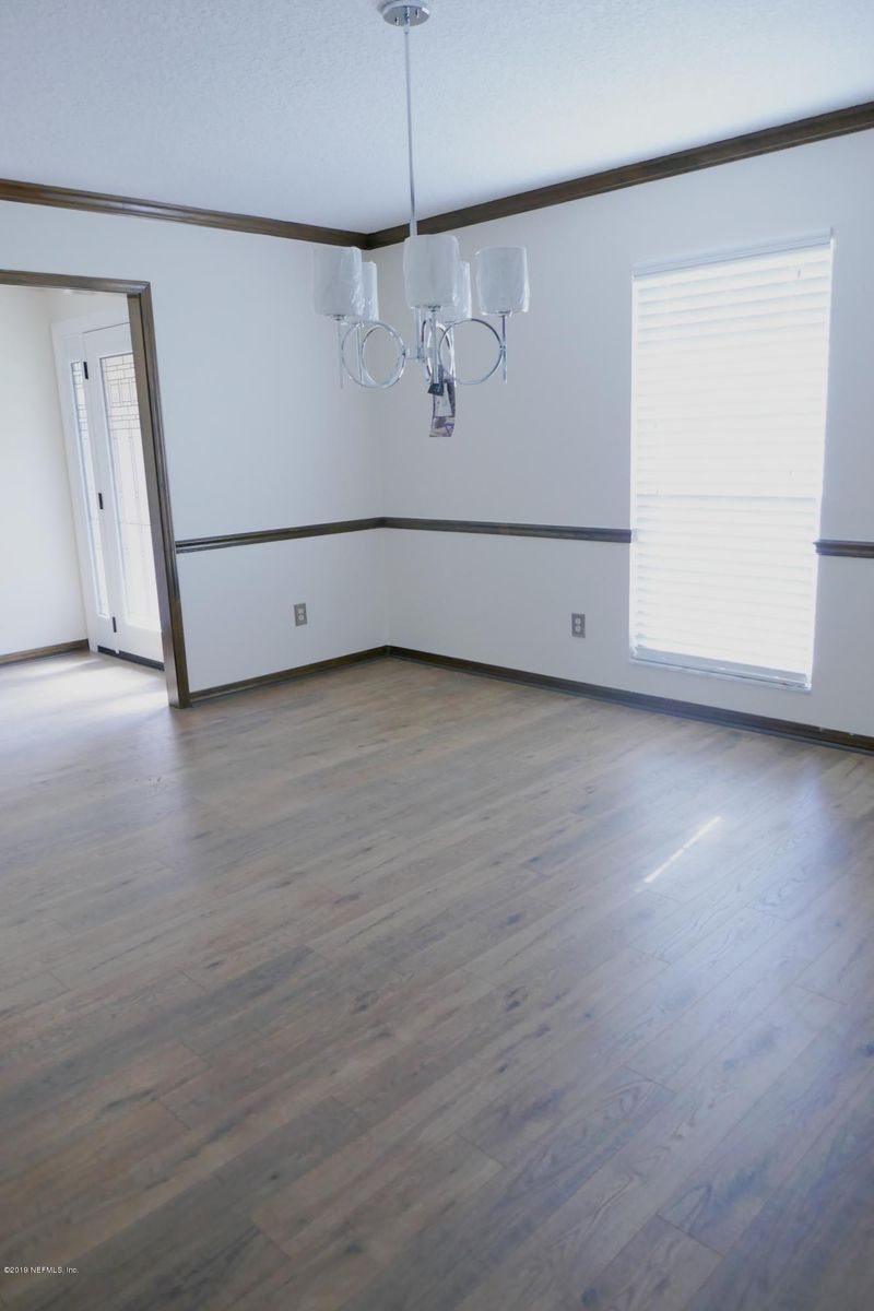 6338 Christopher Creek Rd E, Jacksonville, FL 32217