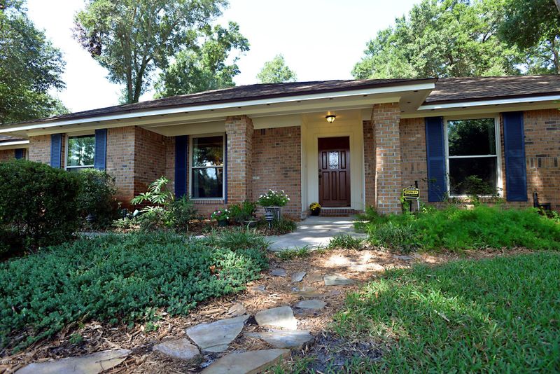 6362 Christopher Creek Rd E, Jacksonville, FL 32217
