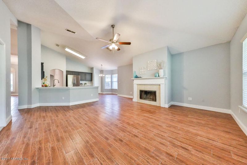 637 Lake Stone Cir, Ponte Vedra Beach, FL 32082