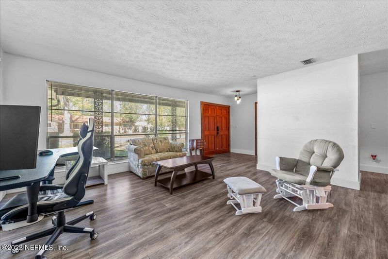 638 Claire Ln, Orange Park, FL 32073