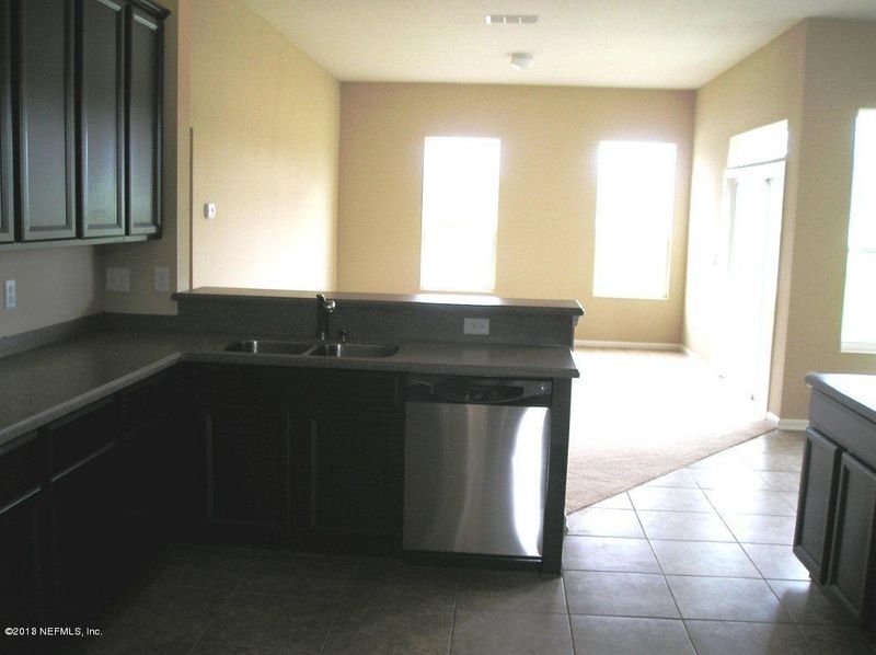 6394 Rolling Tree St, Jacksonville, FL 32222