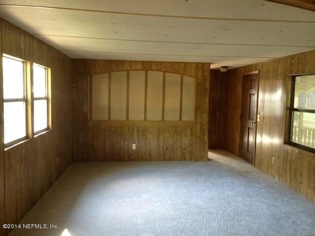 64 Melanie Ln, Middleburg, FL 32068