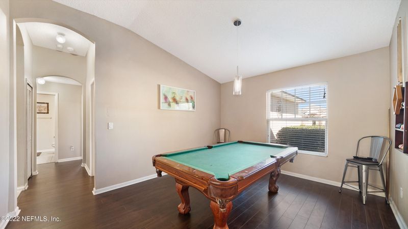 6401 Rolling Tree St, Jacksonville, FL 32222