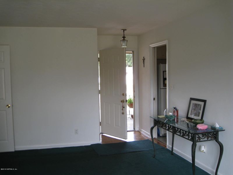 6416 Simca Dr, Jacksonville, FL 32277