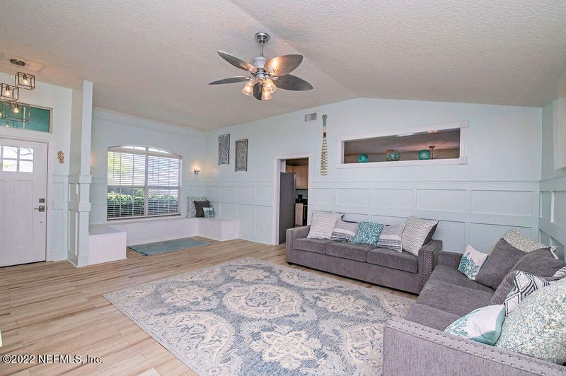642 Gilda Dr, St Augustine, FL 32086