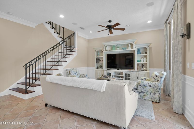 642 S Loop Pw, St Augustine, FL 32095