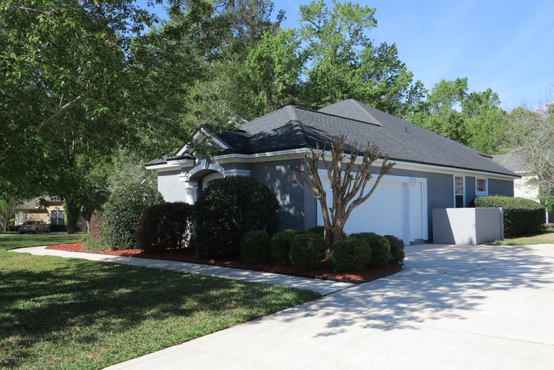 642 Thornwood Ln, Orange Park, FL 32073