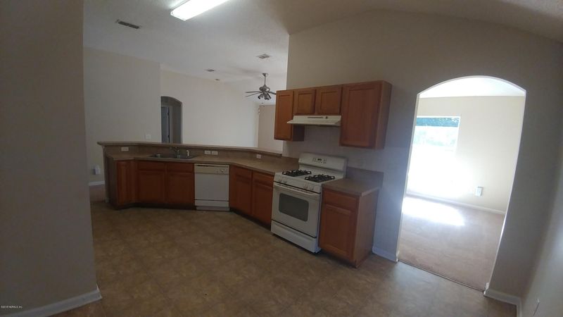 6420 Hannah Stables Dr, Jacksonville, FL 32244