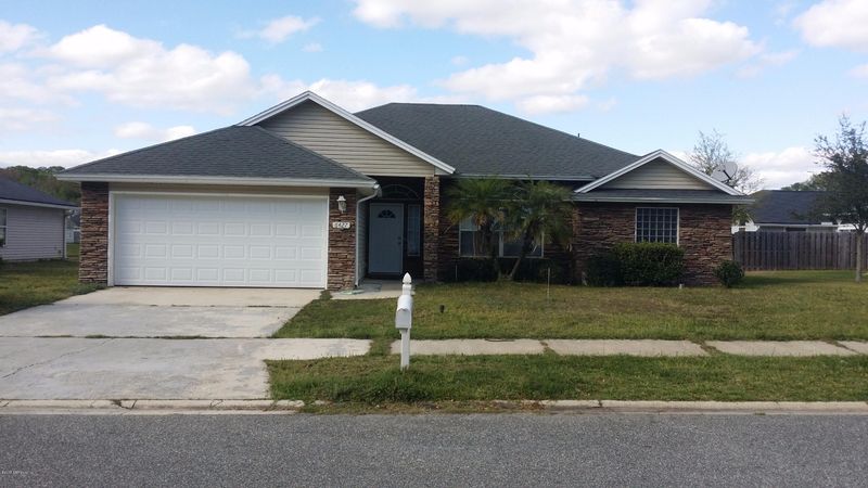 6427 Hannah Stables Dr, Jacksonville, FL 32244