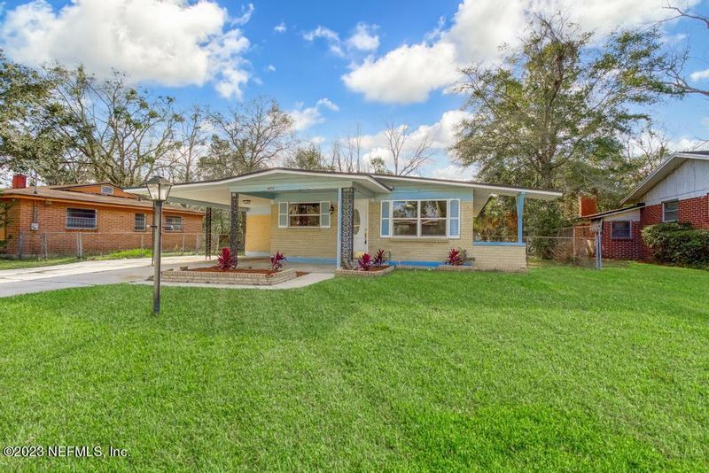 6430 Kinlock Dr W, Jacksonville, FL 32219
