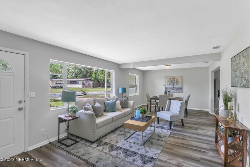 6435 Diane Rd, Jacksonville, FL 32277