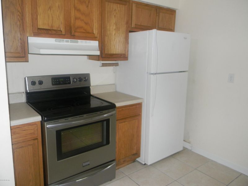 6442 Bartholf Ave, Jacksonville, FL 32210
