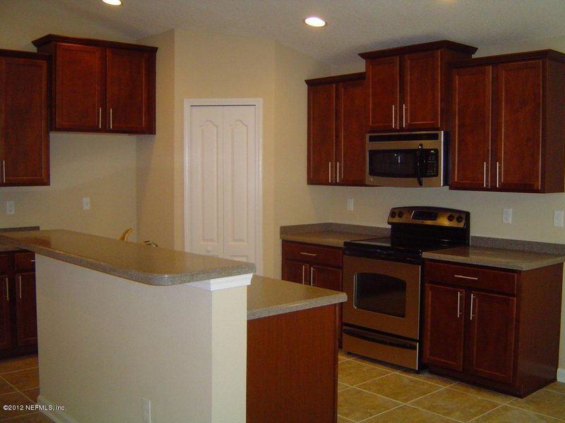 6455 Rolling Tree St, Jacksonville, FL 32222