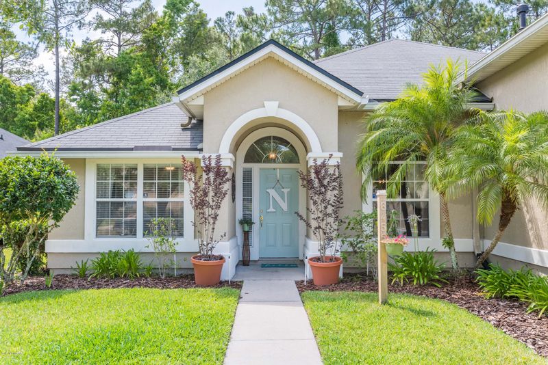 6455 Silver Glen Dr, Jacksonville, FL 32258