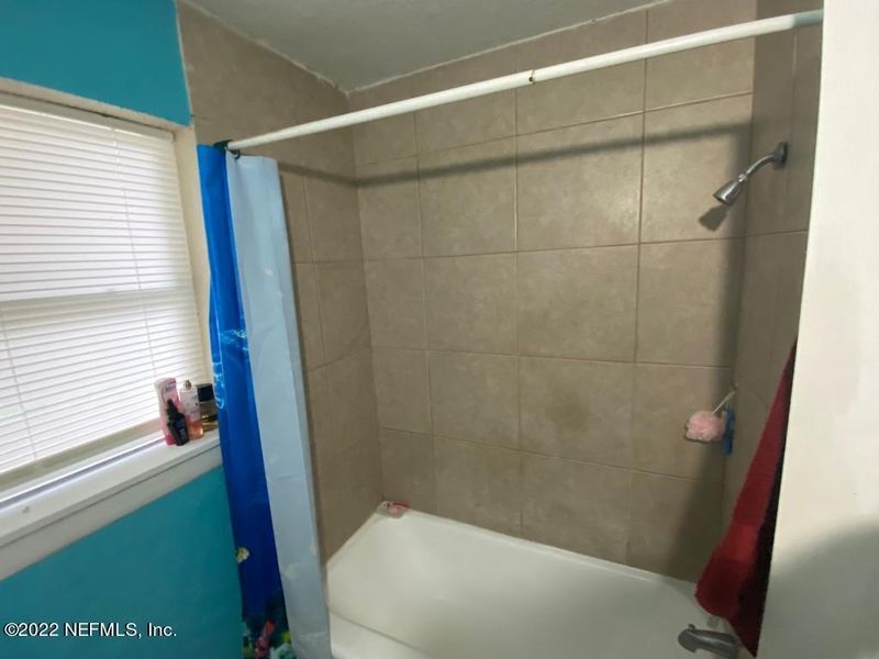 6459 Pinelock Dr, Jacksonville, FL 32211