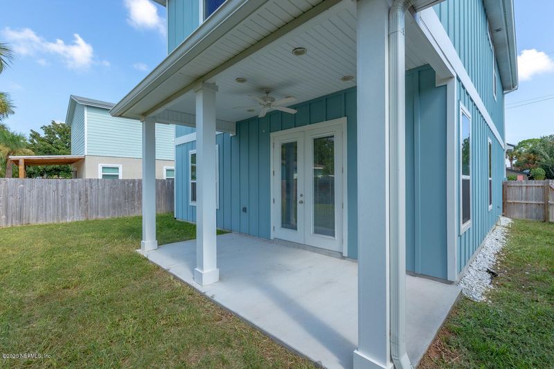 646 Lower 8th Ave S, Jacksonville Beach, FL 32250
