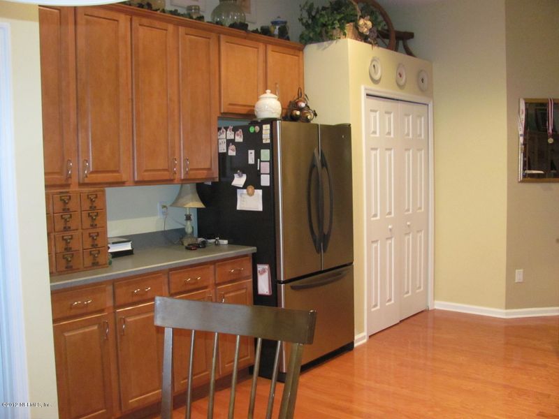 6463 Silver Glen Dr, Jacksonville, FL 32258