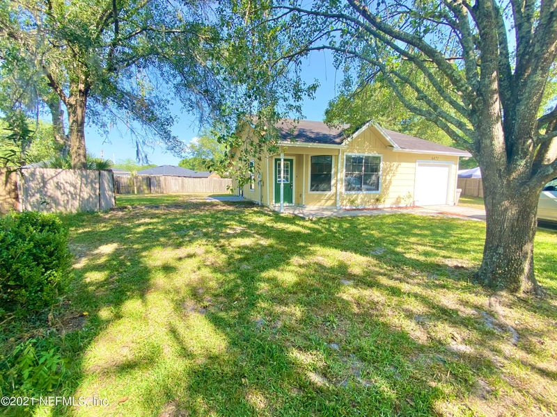 6471 Sable Woods Dr E, Jacksonville, FL 32244