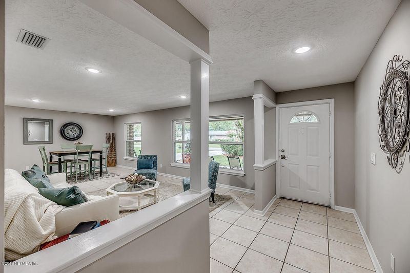 6477 Oak Dr, Fleming Island, FL 32003