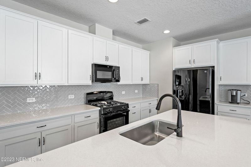 648 Honeycomb Trl, St Augustine, FL 32095