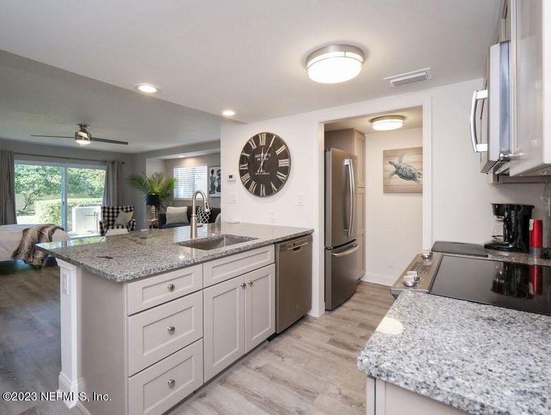 648 Summer Pl, Ponte Vedra Beach, FL 32082