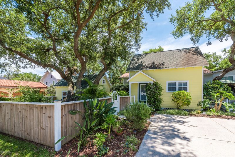 65 Lighthouse Ave, St Augustine, FL 32080