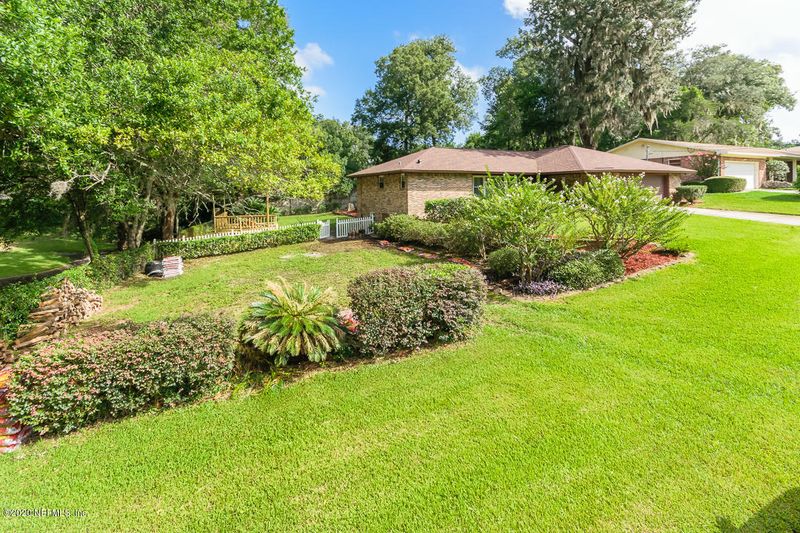 6501 Waltho Dr, Jacksonville, FL 32277