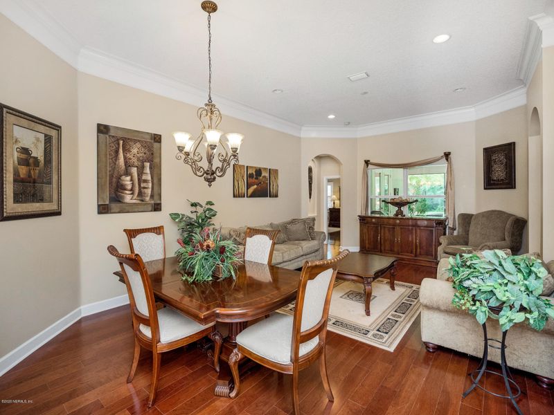 6511 Silver Glen Dr, Jacksonville, FL 32258