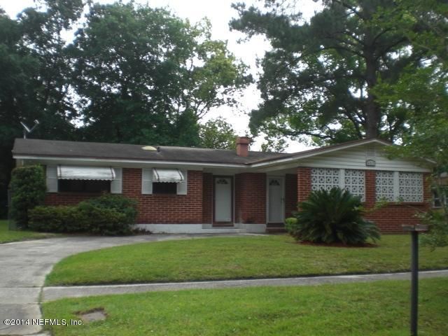 6513 Thurgood Cir W, Jacksonville, FL 32219
