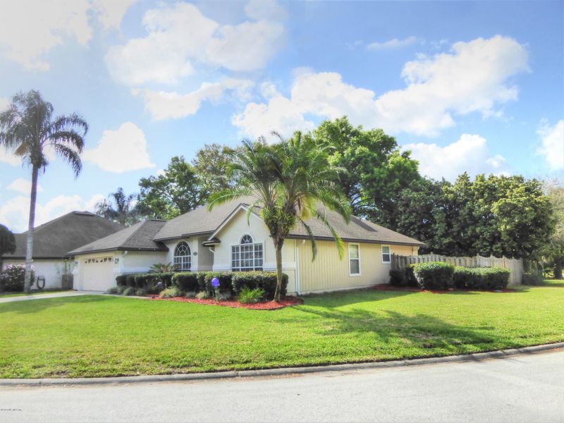 652 Box Branch Cir, St Johns, FL 32259