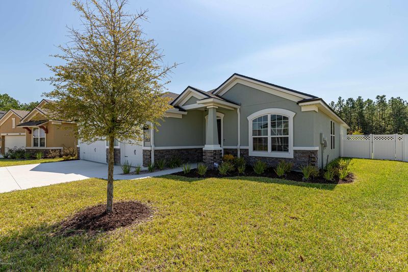 652 Charter Oaks Blvd, Orange Park, FL 32065