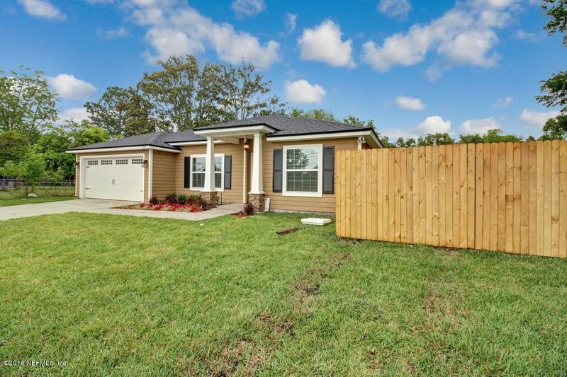 6520 Barnes Rd, Jacksonville, FL 32216
