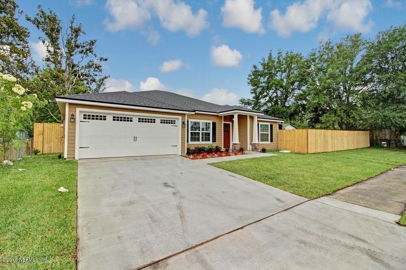 6520 Barnes Rd, Jacksonville, FL 32216