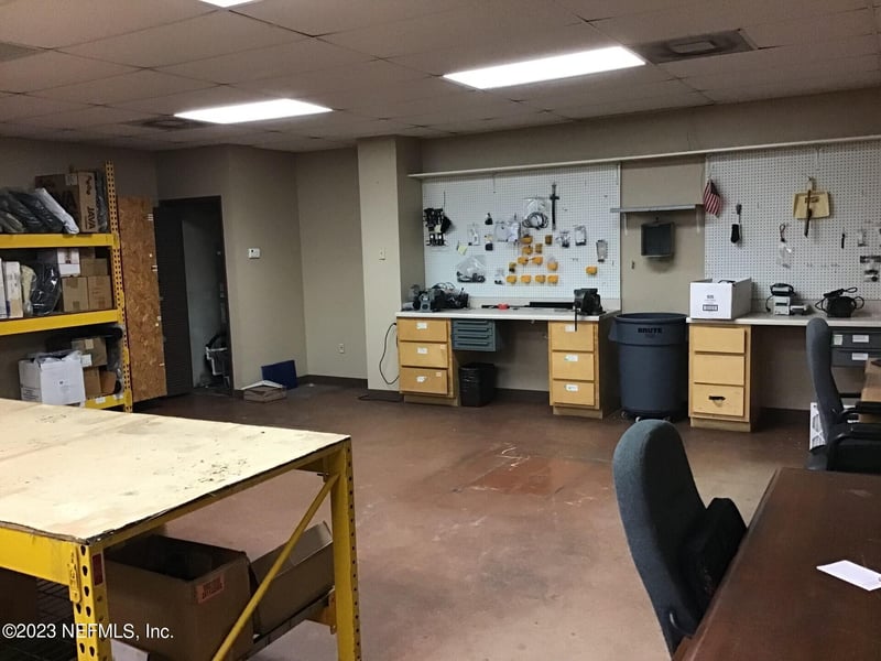 653 Kingsley Ave, Orange Park, FL 32073