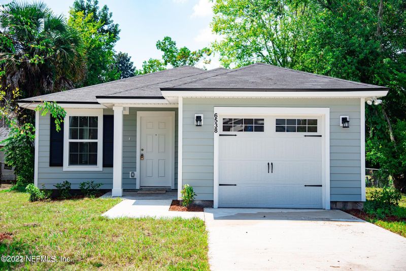 6538 Perry St, Jacksonville, FL 32208