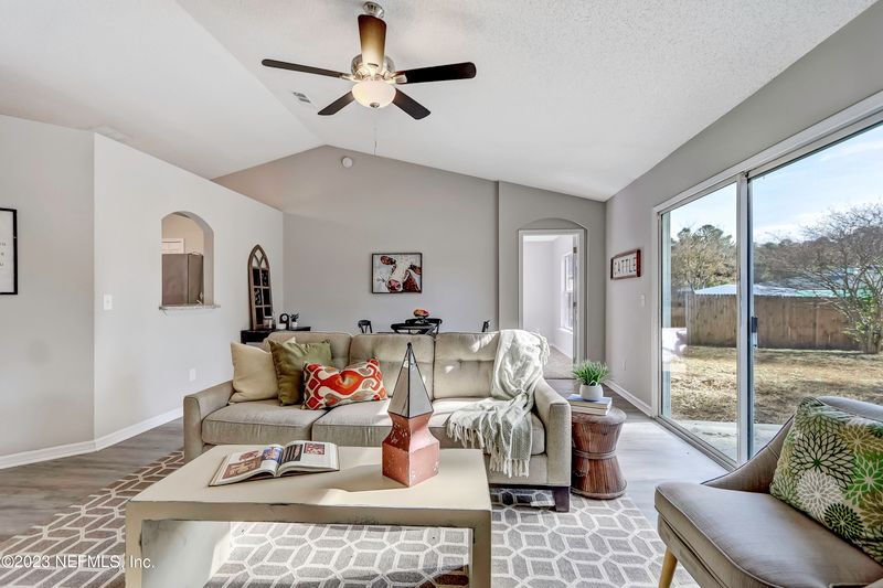 6552 Big Stone Dr, Jacksonville, FL 32244
