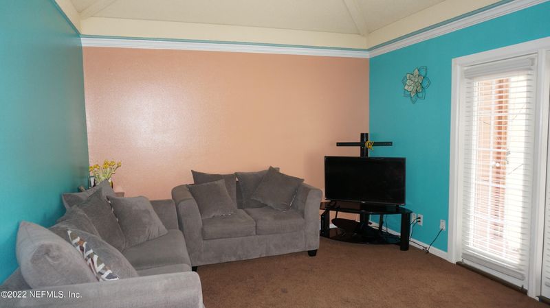 6552 La Mirada Dr E #2, Jacksonville, FL 32217