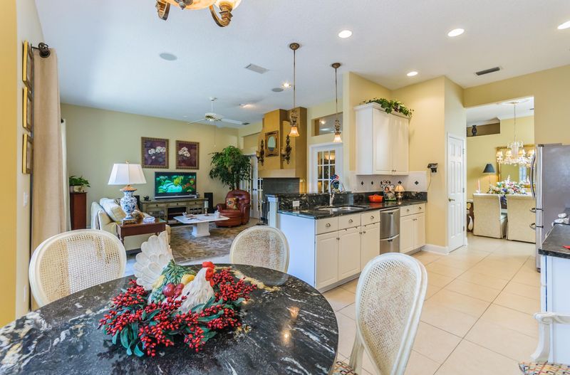 6556 Burnham Cir, Ponte Vedra Beach, FL 32082