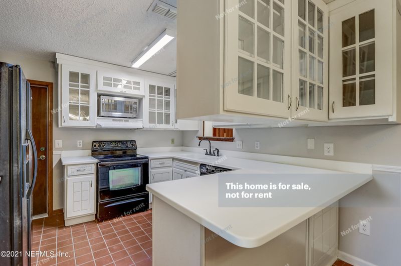 658 Watling Ln, Jacksonville, FL 32221