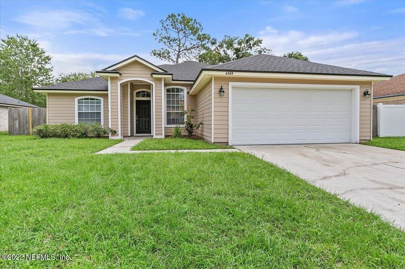 6589 W Arancio Dr, Jacksonville, FL 32244