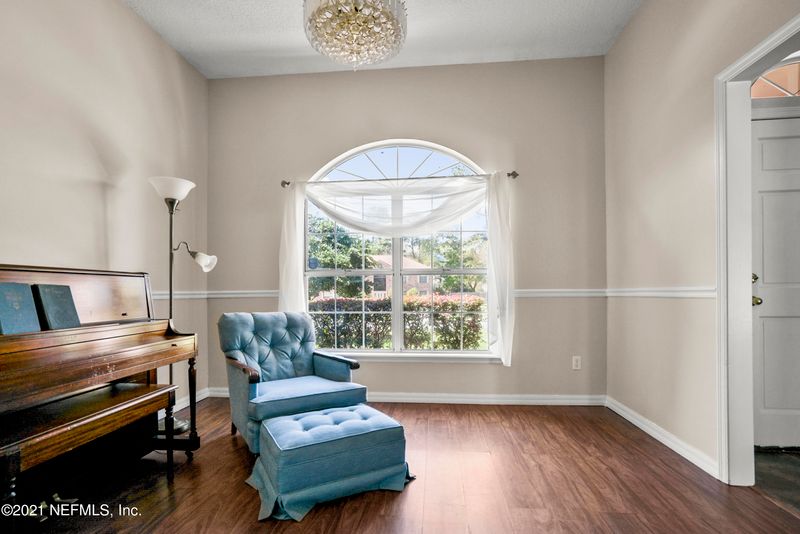 659 Fingal Dr, Orange Park, FL 32073