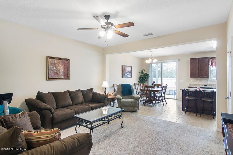 660 Grover Ln, Orange Park, FL 32065