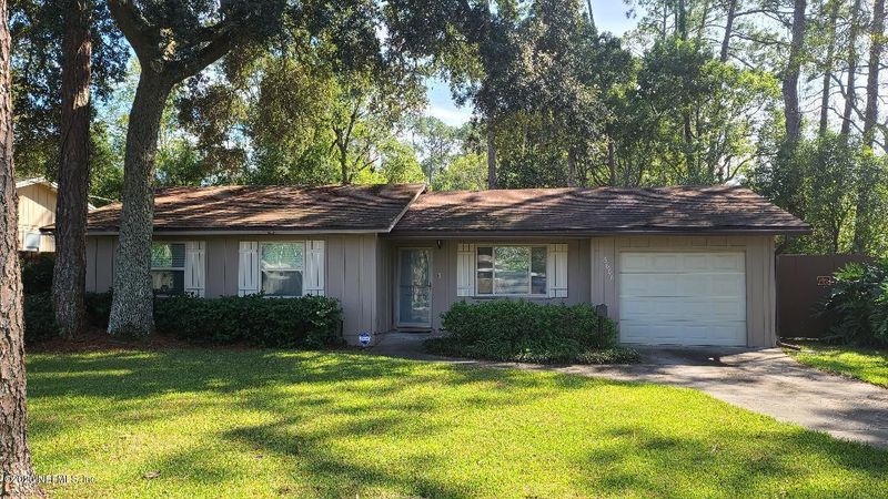 6606 Bennett Rd, Jacksonville, FL 32216