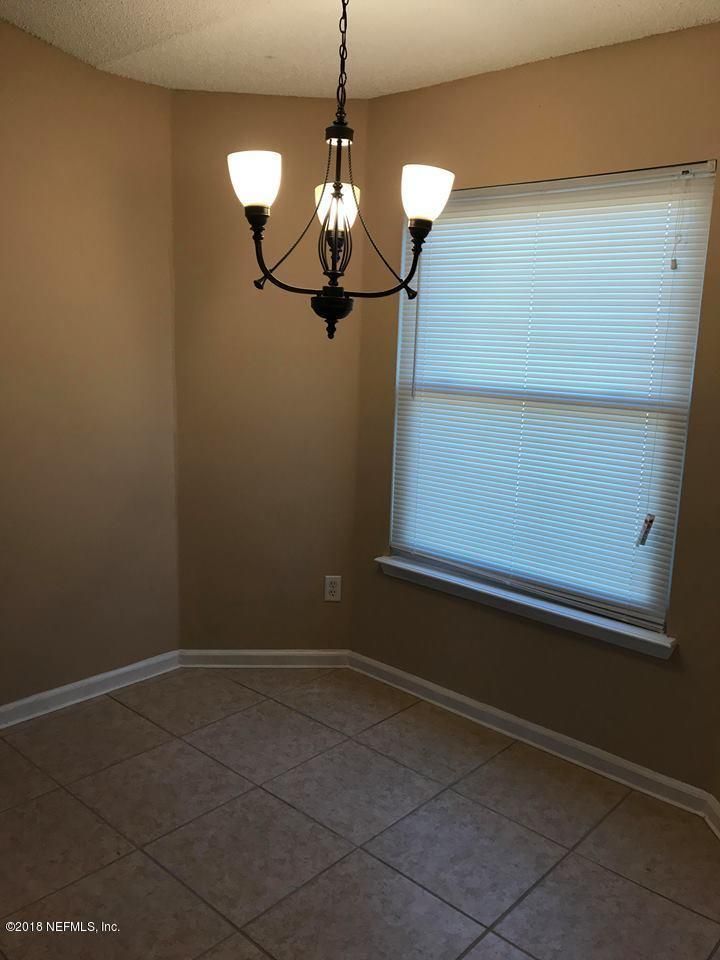 6614 W Delta Post Dr, Jacksonville, FL 32244